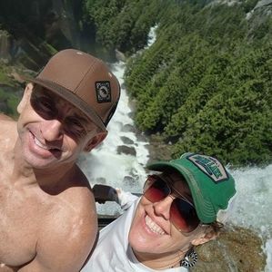 Meet your Posher, Sharon sharona